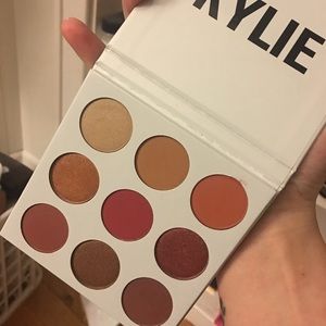 Kylie Cosmetics Burgundy Palette